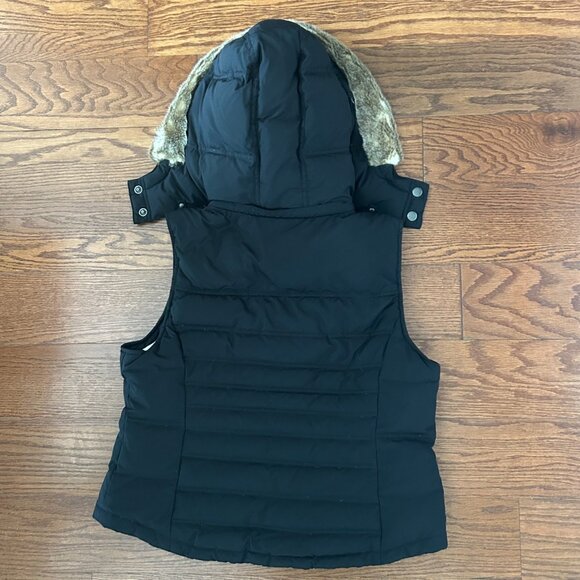 Ann Taylor Loft Black Quilted Down Puffer Vest Size Large Fleece Lined Fur Hood - Picture 11 of 13